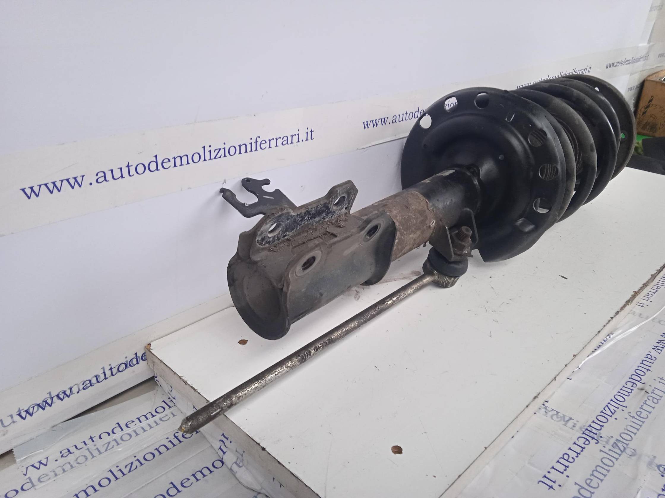 Ammortizzatore ant. dx.